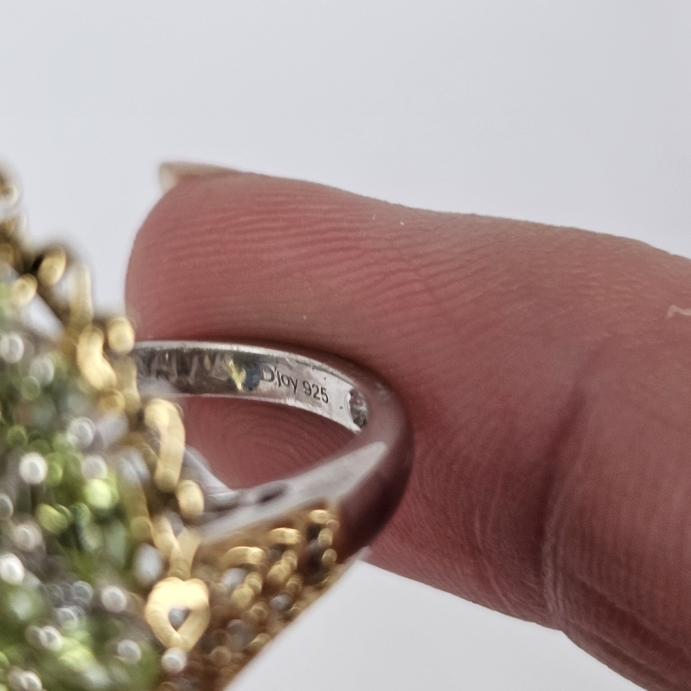 Genuine Peridot Cluster Ring in Platinum over Sterling Silver Size 7! NWT - Picture 6 of 7